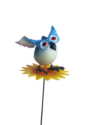 Owl on sunflower garden stake
