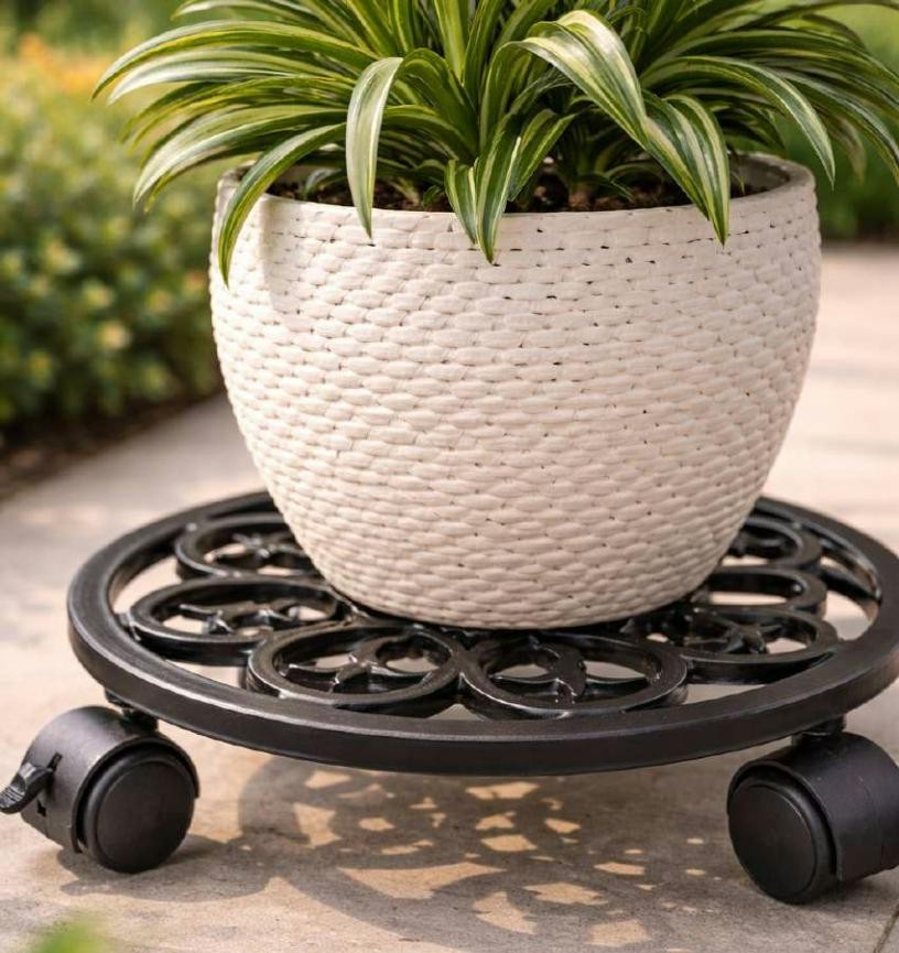 Cast aluminium only plant stand with moving wheel 1712