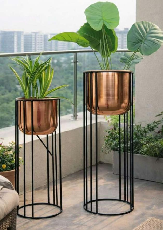 Metal stand with pot in plating brass 1244 copper