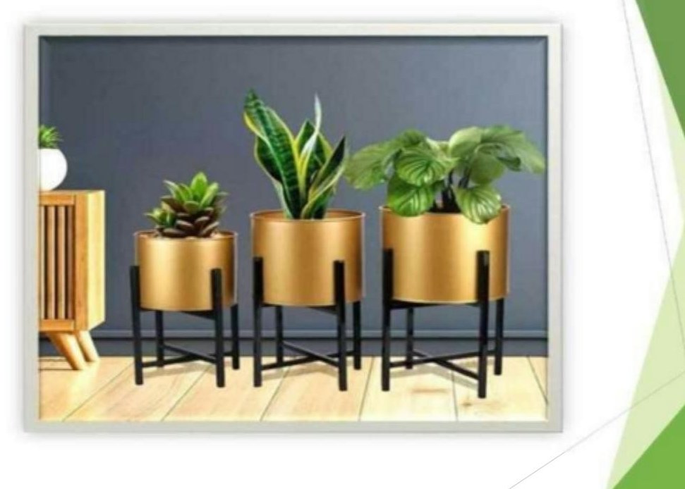 Metal gold pot with black stand 1220A