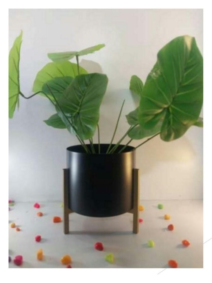 Iron pot with stand 1207C black