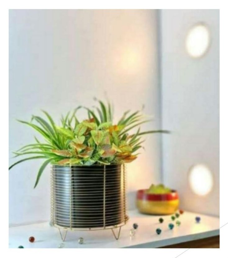 Iron pot with mesh stand 1332A