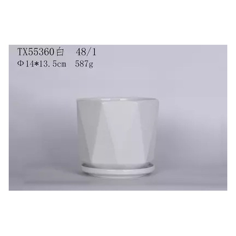 Faceted ceramic pot with saucer, white