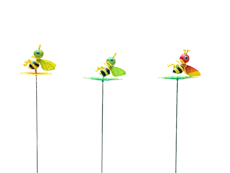 Bee on leaf garden stakes, 12 cm