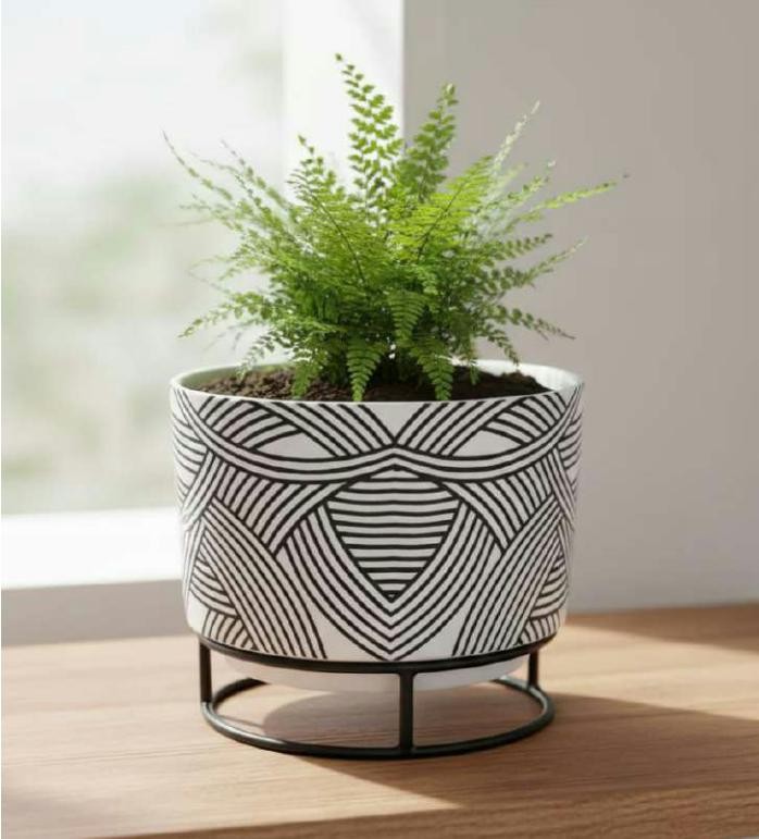 Iron metal pot with stand 1214G