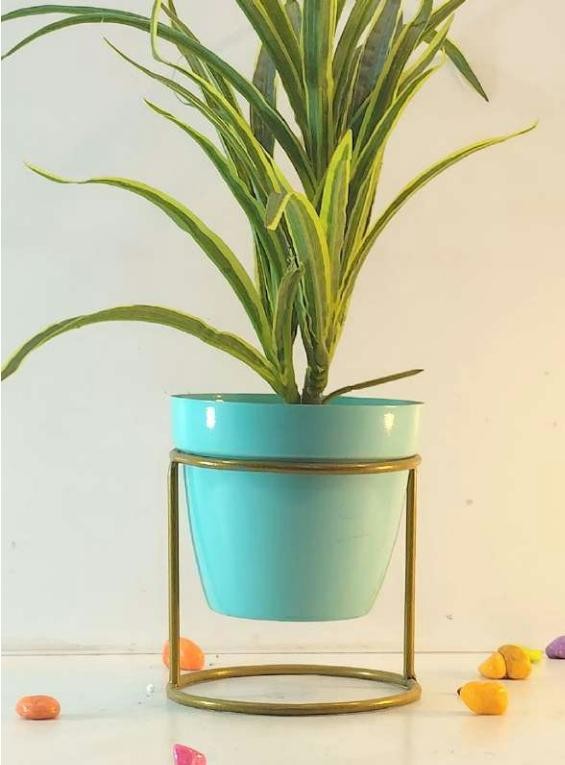 Small pot with golden stand 1301CD